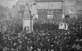 Unveiling & dedication of the Cenotaph in Cheapside on 15th October 1922.